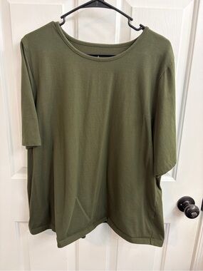 Denim and Company essentials Olive Green Women's 3/4  Short Sleeve Top